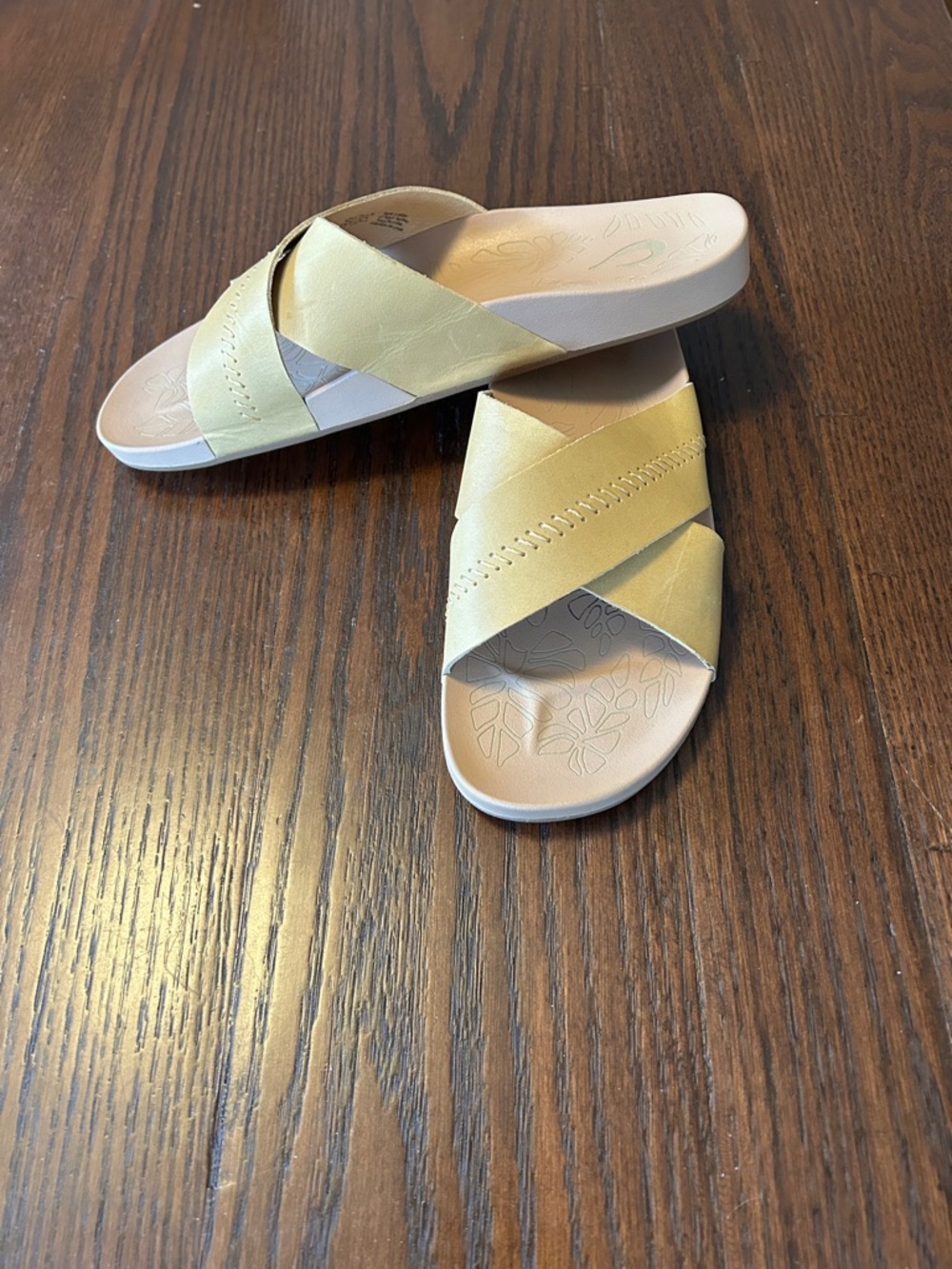 OluKai Women's Pale Yellow Crisscross Slide Sandals